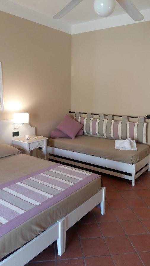 Hotel Igv Club Baia Samuele Sampieri Esterno foto